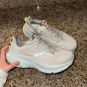 Saucony Guide 17 Running shoes